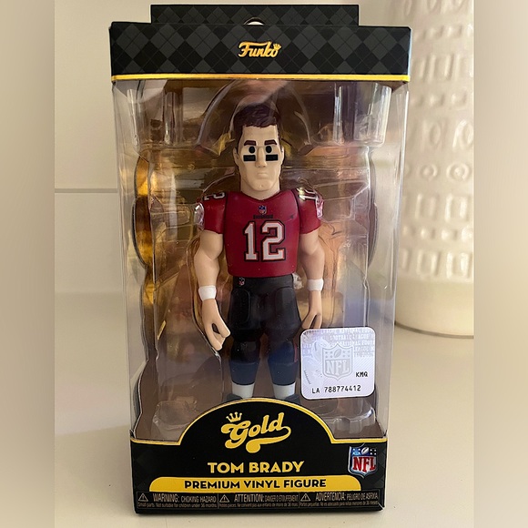 NEW Tom Brady (Tampa Bay Buccaneers) Funko Gold 5” NFL - Picture 2 of 3
